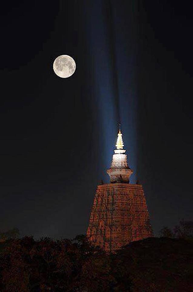 Bodhgaya Kadam Stupa by night