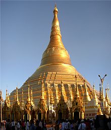 220px-Shwedagon-Pano